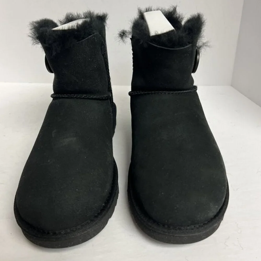 UGG Women's Mini Bailey Button II Winter Boots Black, Size 6M